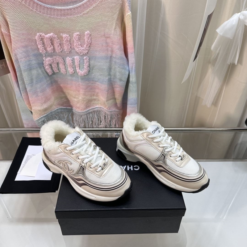 Ch**el sport shoes